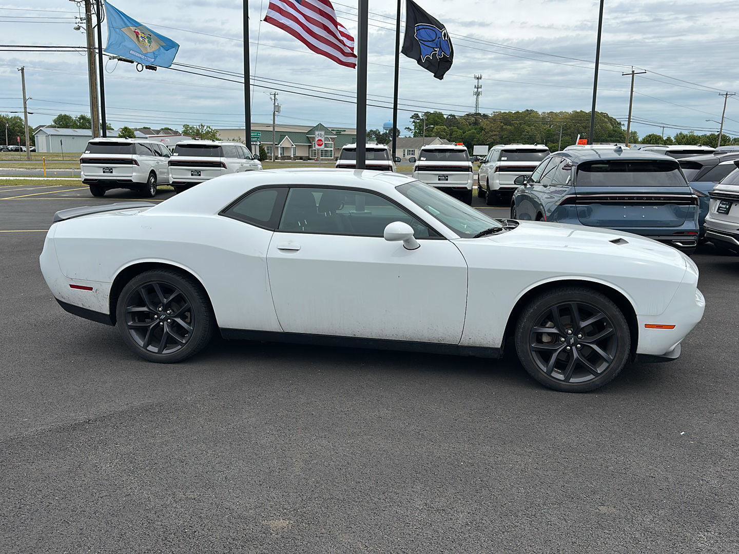 Used 2023 Dodge Challenger SXT w/ Blacktop Package RWD image 4