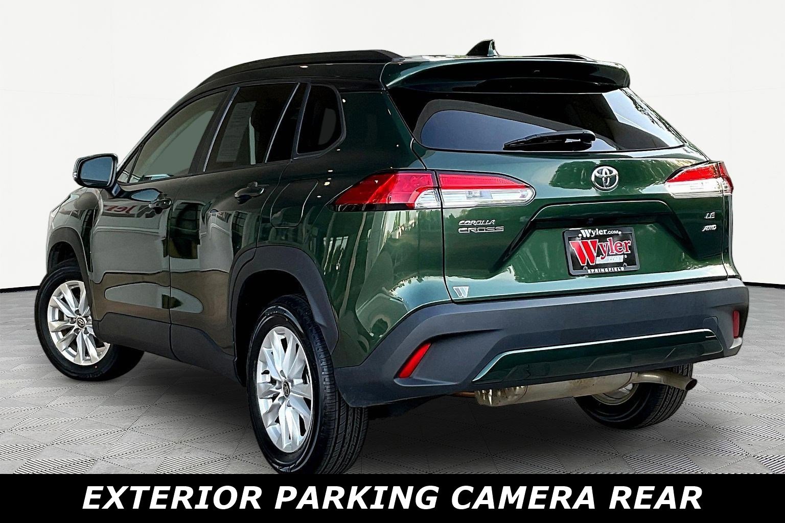 Used 2023 Toyota Corolla Cross LE AWD/4WD image 4