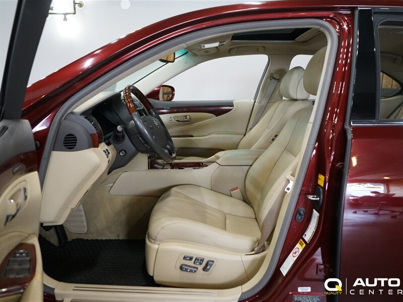 Used 2007 Lexus LS 460 RWD image 16
