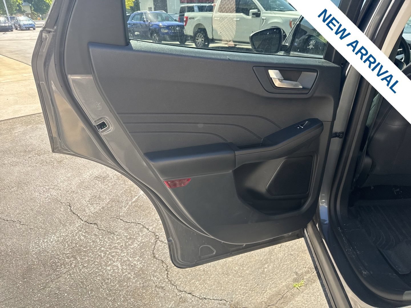 Used 2021 Ford Escape SE FWD image 15