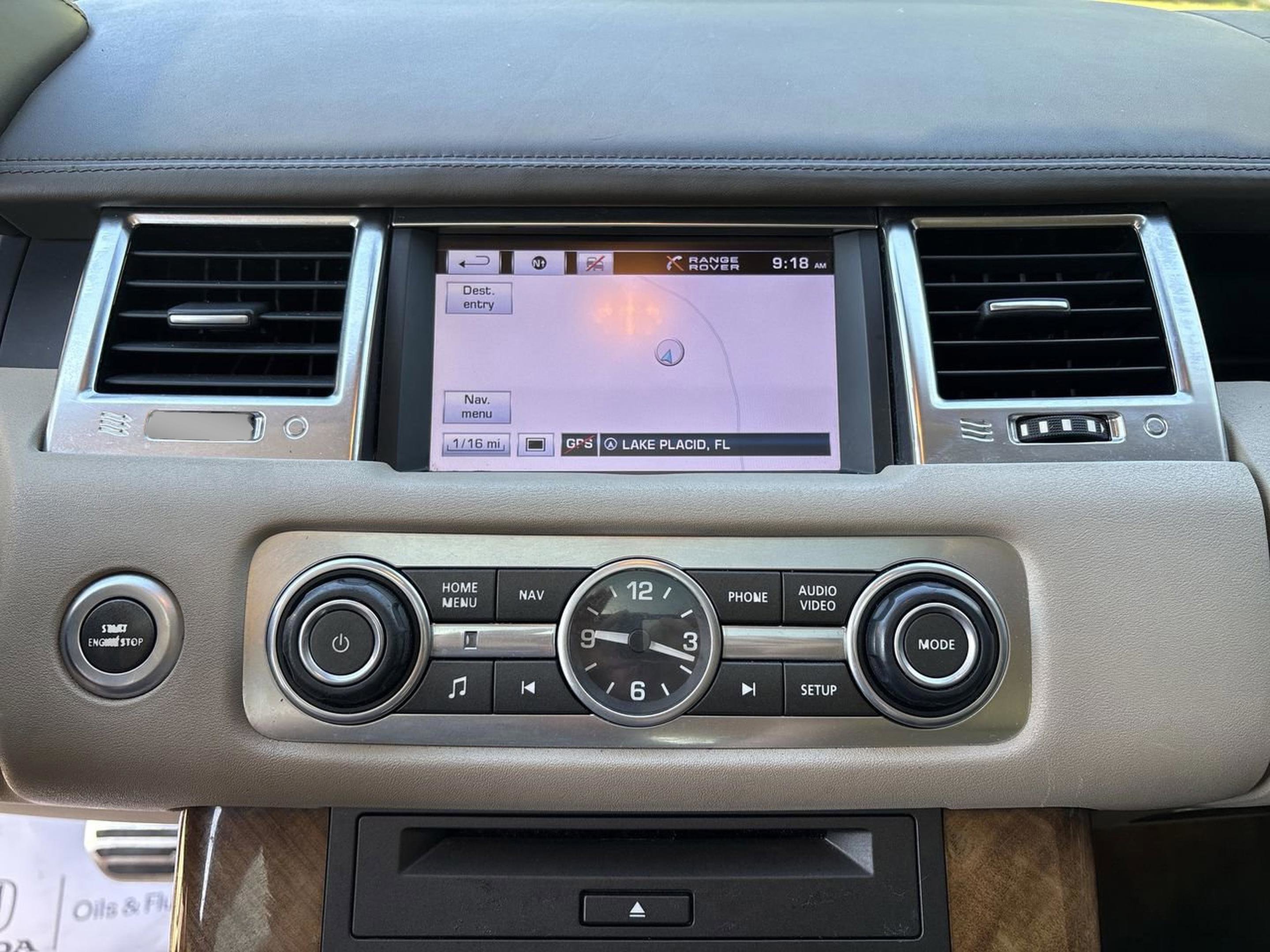 Used 2013 Land Rover Range Rover Sport HSE LUX image 23