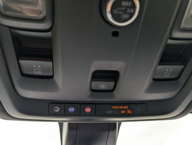 Used 2022 Chevrolet Suburban LT image 20