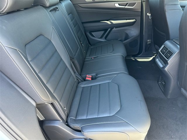 New 2026 Volkswagen Atlas Cross Sport SEL R-Line image 25