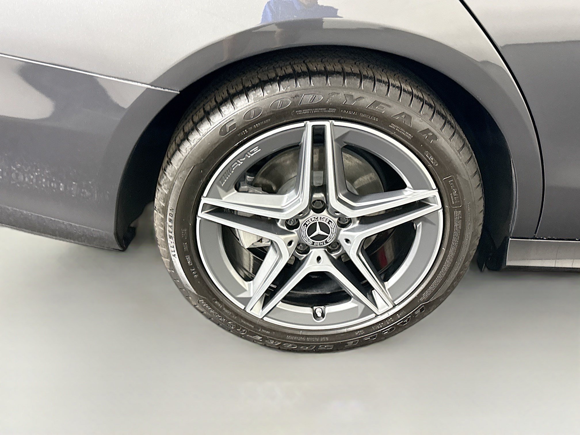 Used 2022 Mercedes-Benz E 350 Sedan w/ AMG Line Exterior image 33