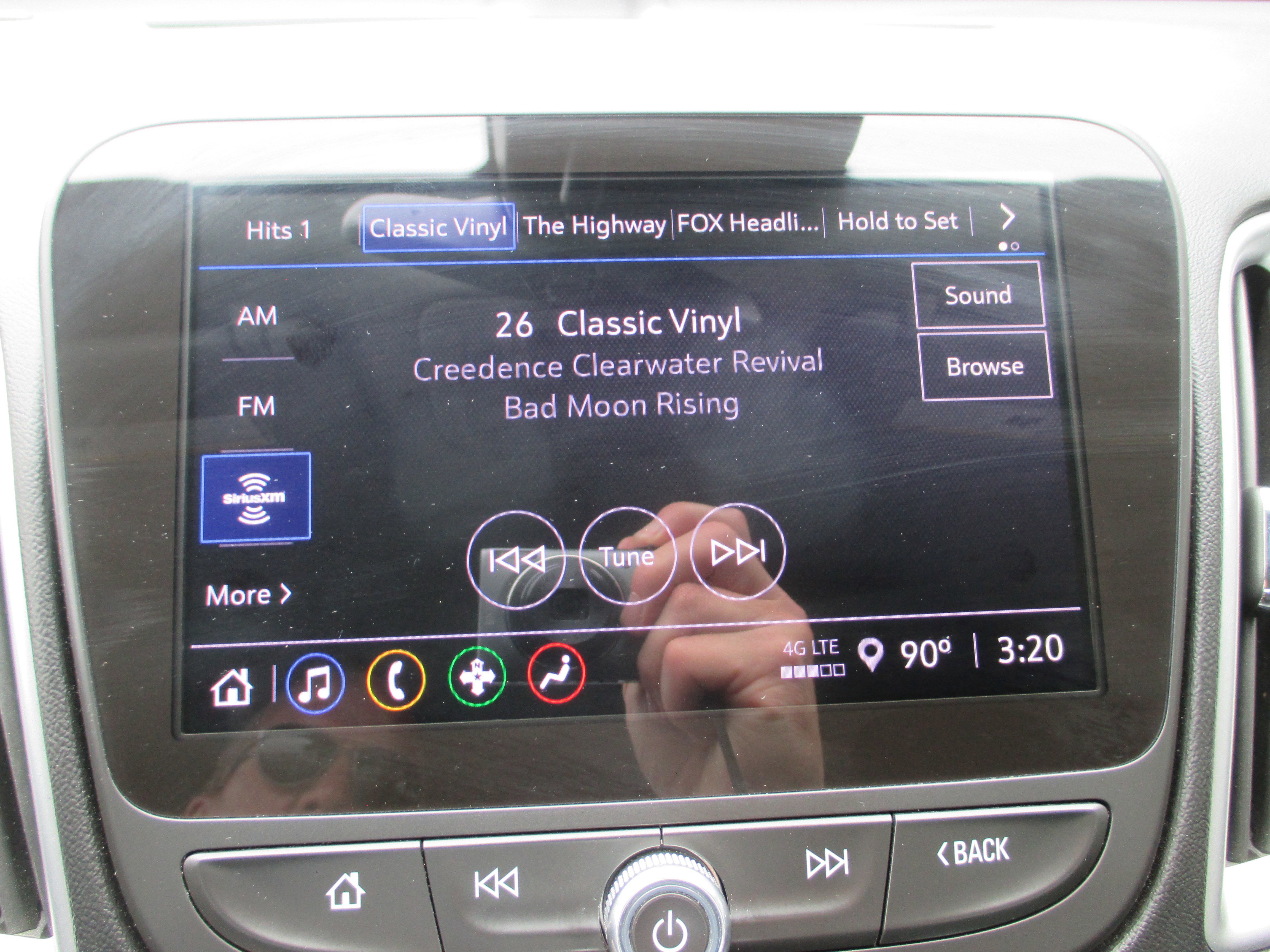 Used 2024 Chevrolet Malibu LT w/ Sport Edition FWD image 16