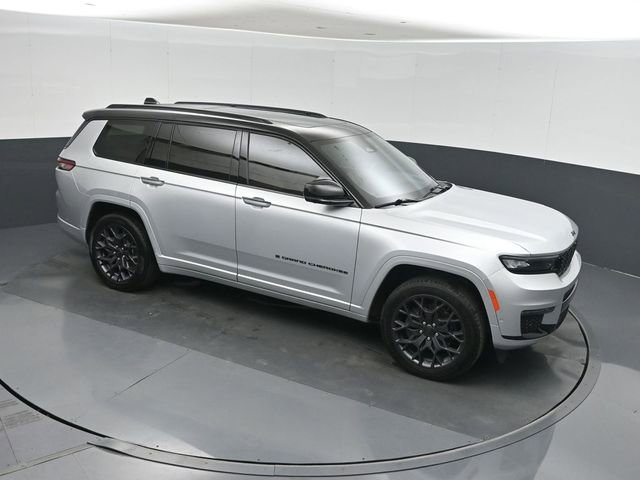 Used 2023 Jeep Grand Cherokee L Summit AWD/4WD image 32
