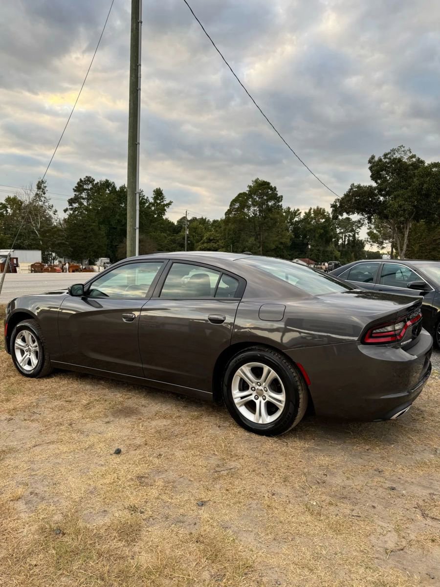 Used 2021 Dodge Charger SXT w/ Leather Interior Group image 6