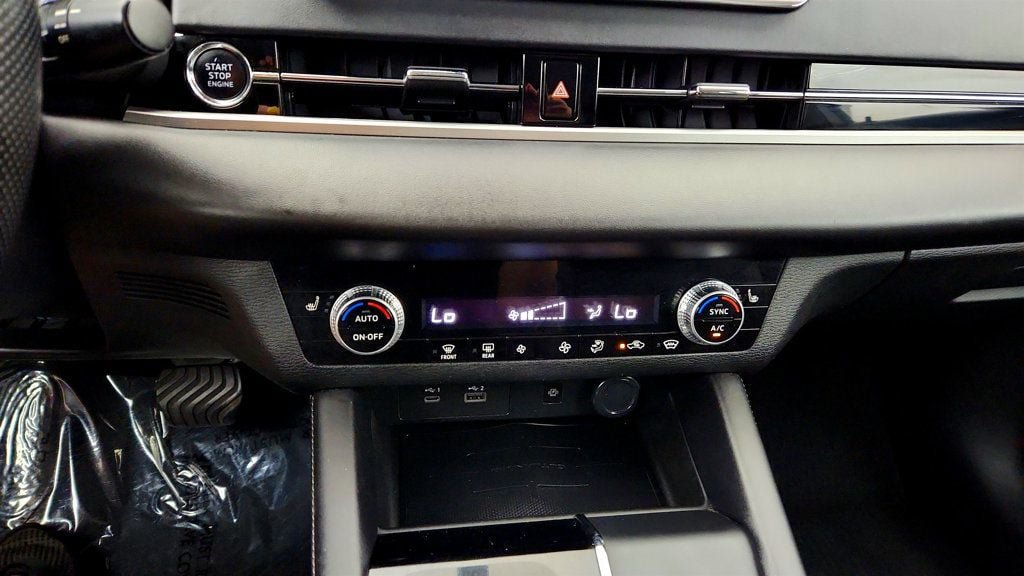 Used 2022 Mitsubishi Outlander SE AWD/4WD image 16
