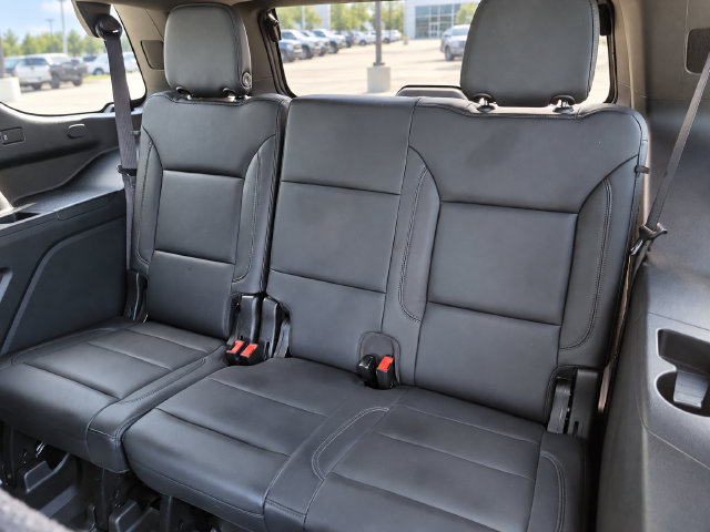 Used 2021 Chevrolet Tahoe LT w/ LT Signature Package RWD image 21