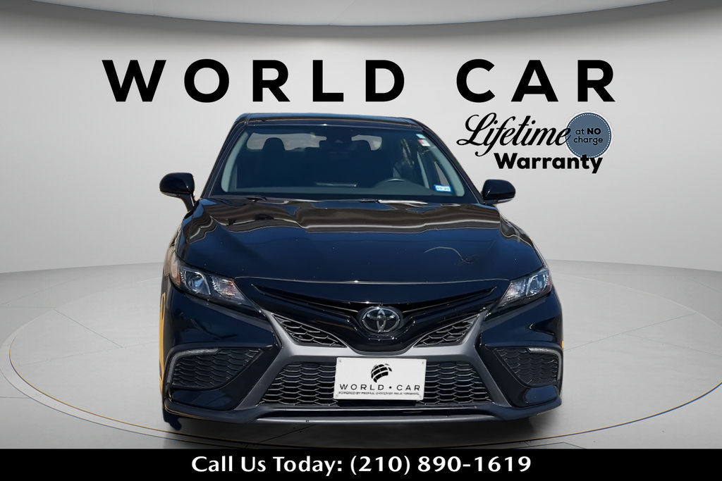 Used 2024 Toyota Camry SE FWD image 8