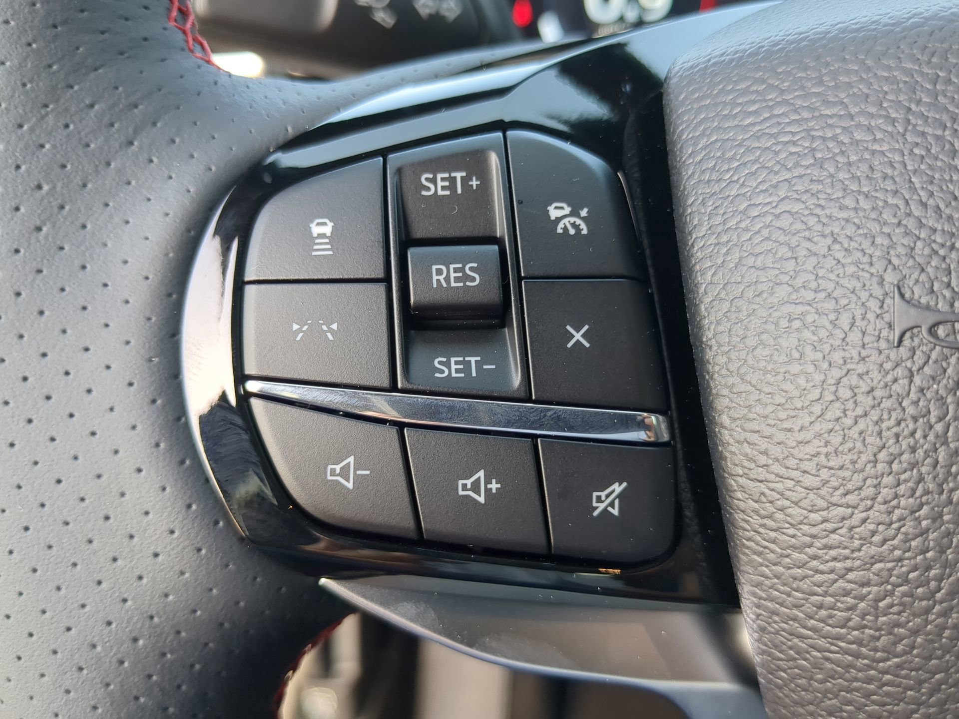 New 2026 Ford Explorer ST-Line image 69
