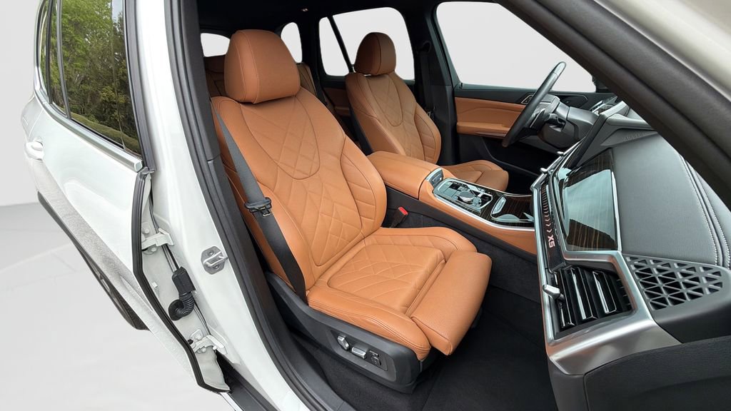 Certified 2024 BMW X5 sDrive40i w/ Parking Assistance Package image 27