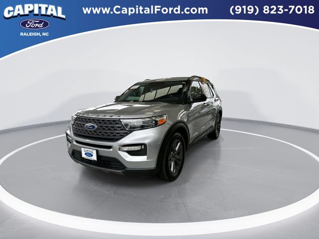 Certified 2023 Ford Explorer XLT w/ Equipment Group 202A RWD image 4