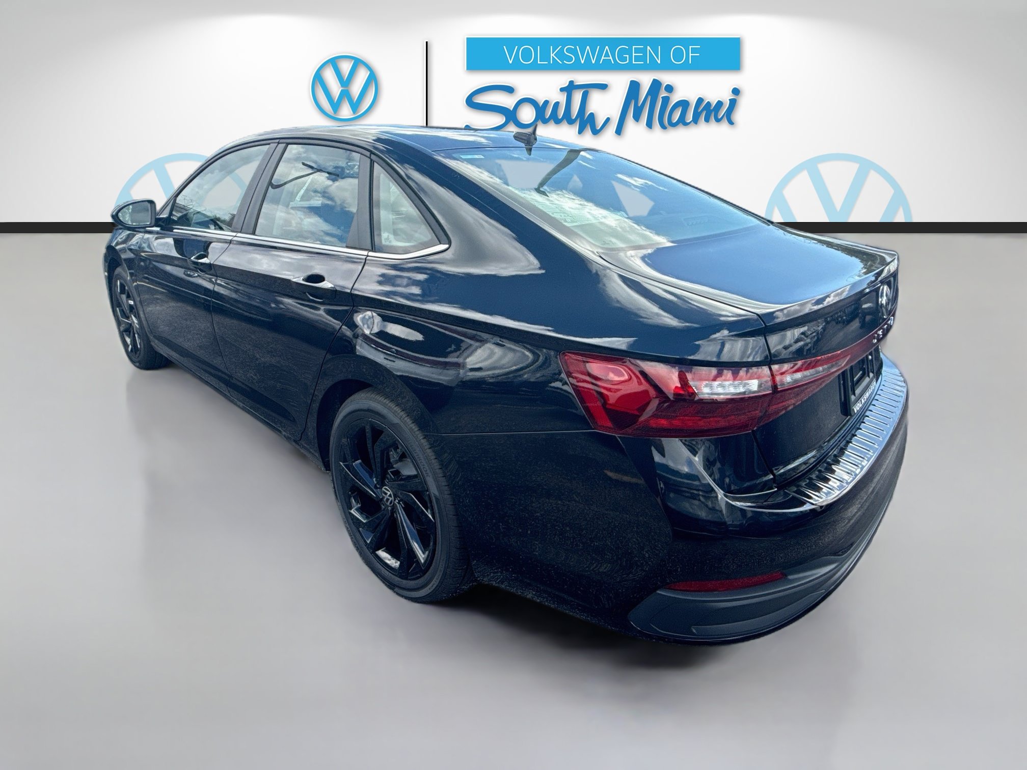 New 2027 Volkswagen Jetta SE FWD image 5