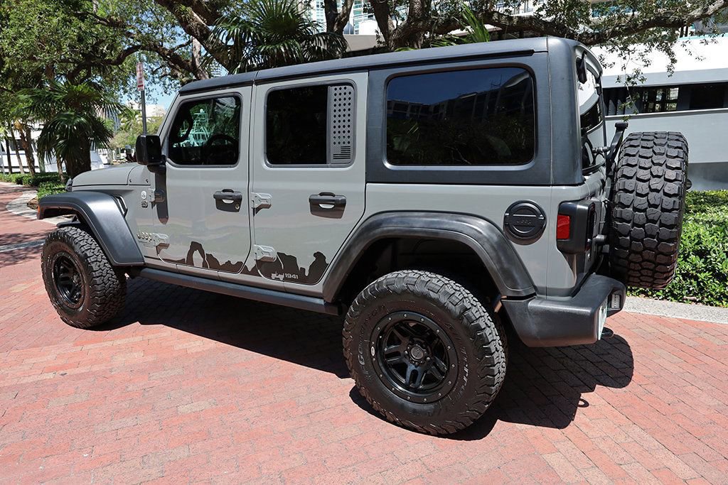 Used 2018 Jeep Wrangler Unlimited Sport AWD/4WD image 5