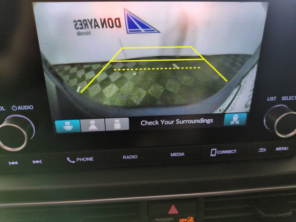 Used 2025 Honda Pilot Sport image 19