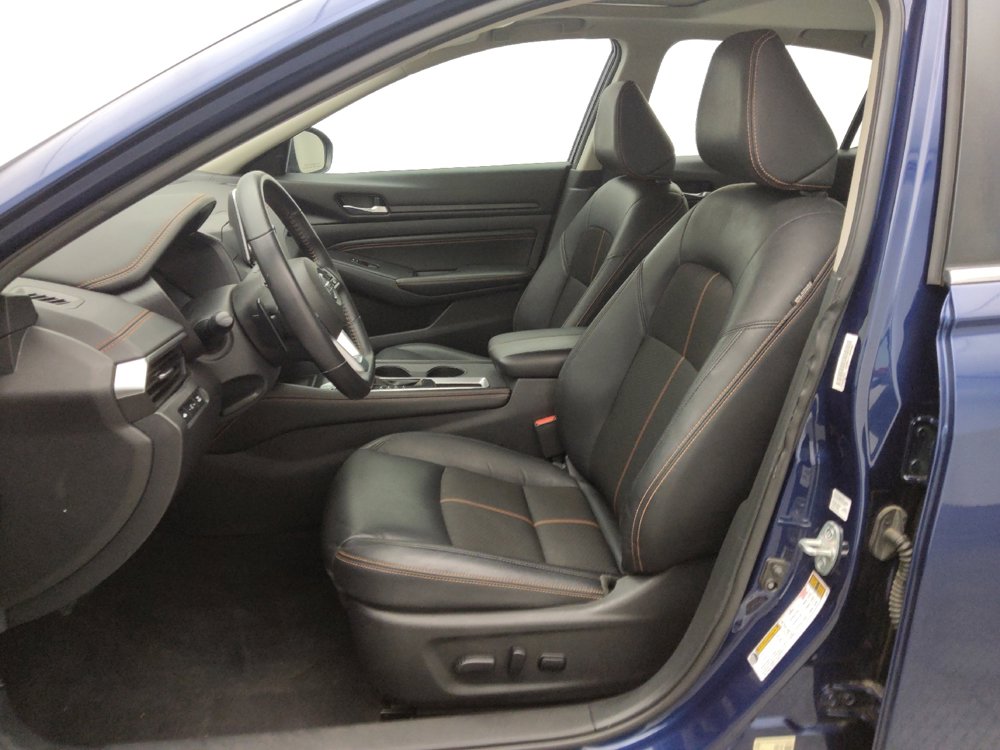 Used 2021 Nissan Altima 2.5 SR w/ SR Premium Package image 17