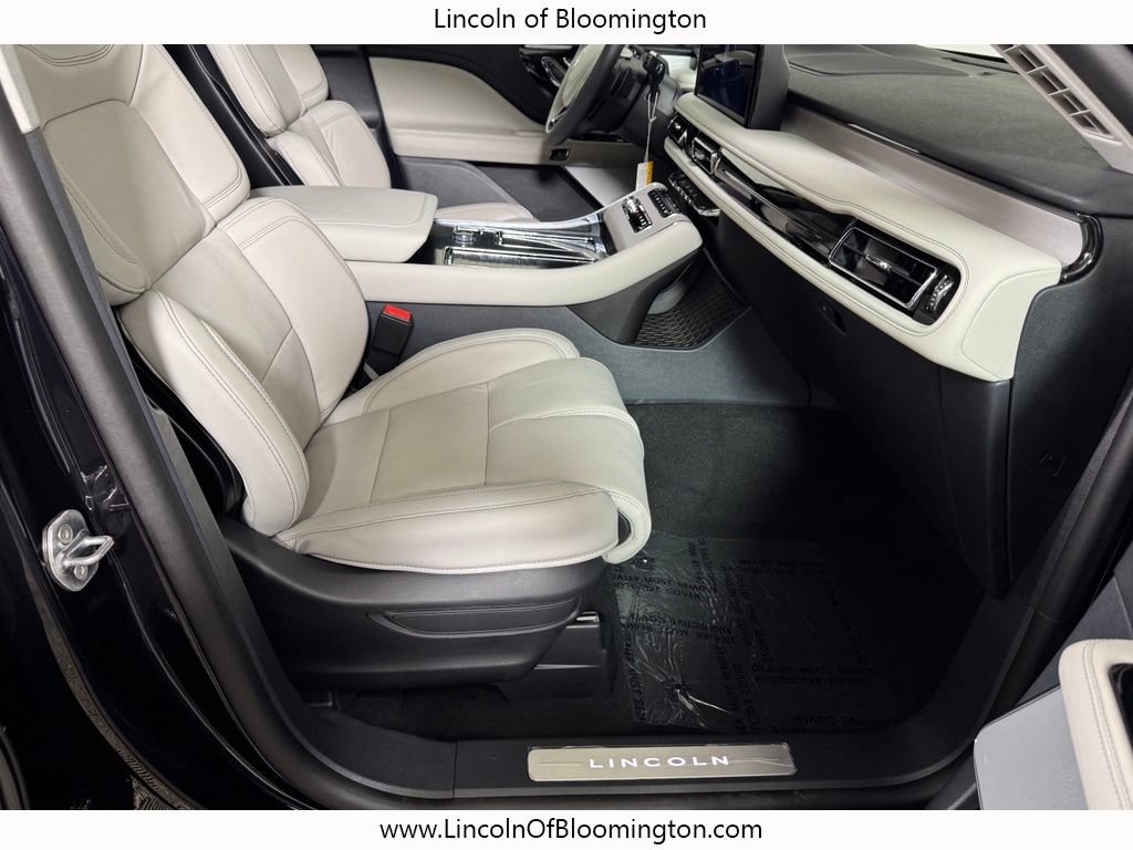 New 2026 Lincoln Aviator Reserve AWD/4WD image 17
