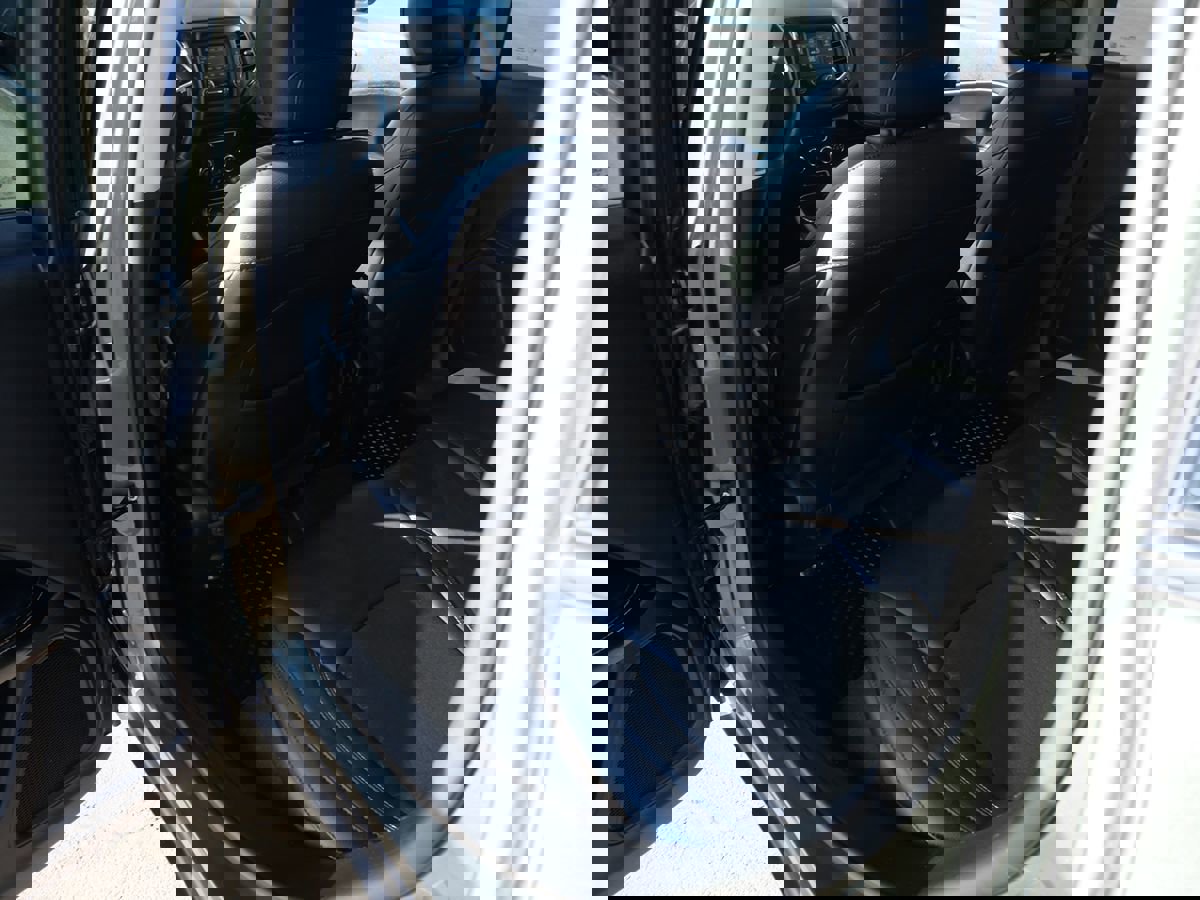 Used 2018 Jeep Compass Latitude w/ Cold Weather Group image 19