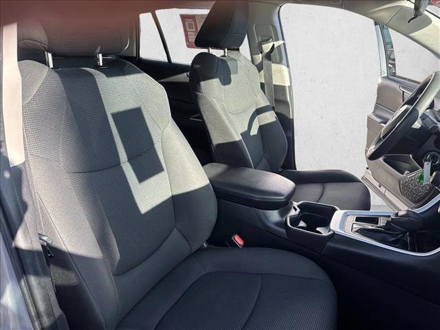 Used 2021 Toyota RAV4 LE image 23