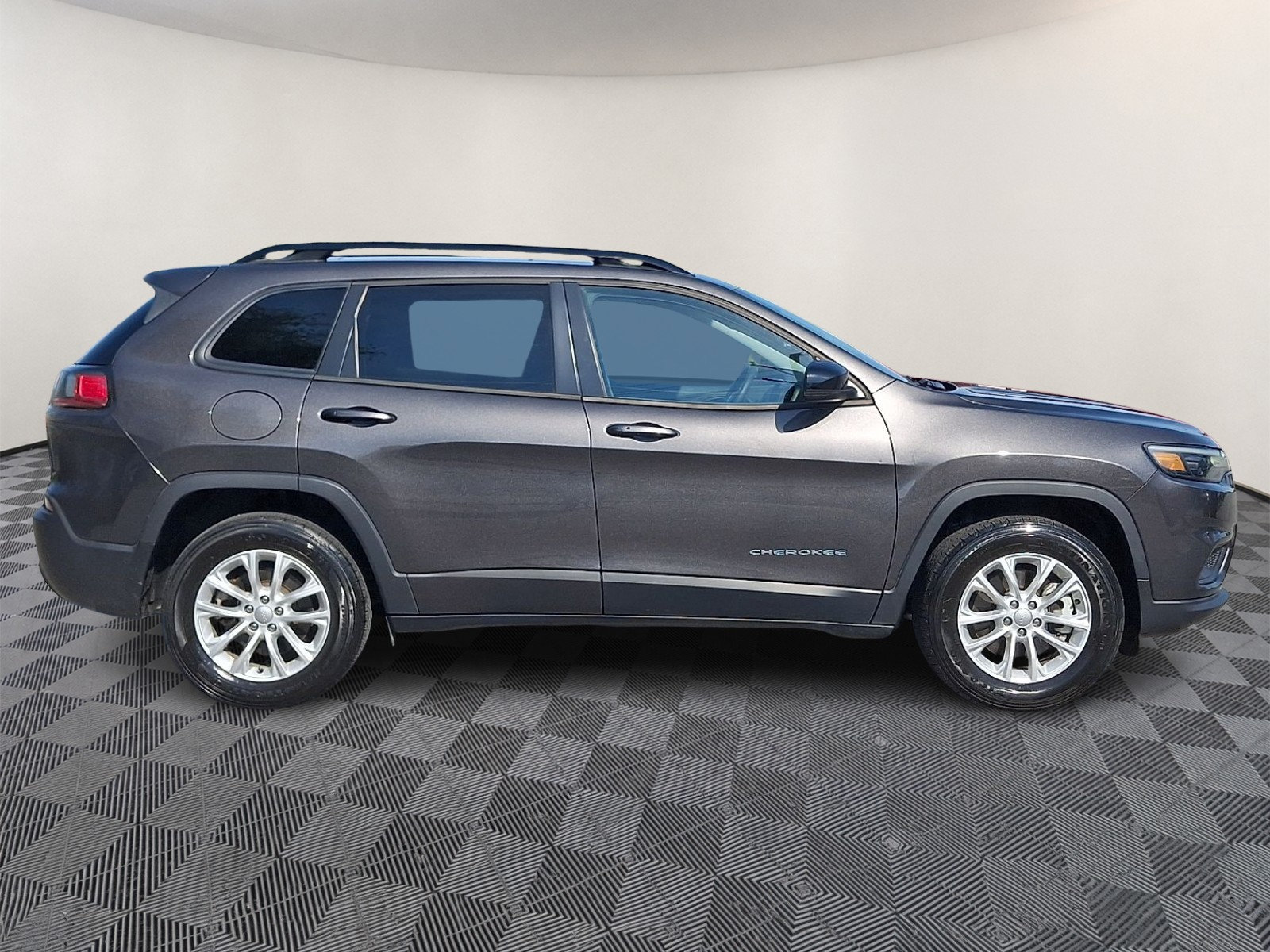 Used 2022 Jeep Cherokee Latitude Lux w/ Sun & Sound Group AWD/4WD image 7