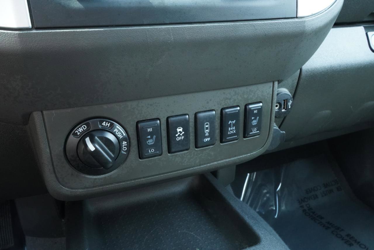 Used 2019 Nissan Frontier PRO-4X w/ Pro-4x Luxury Package AWD/4WD image 38
