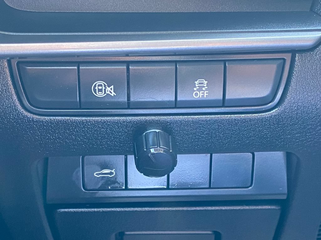 Used 2025 MAZDA MAZDA3 s FWD image 25