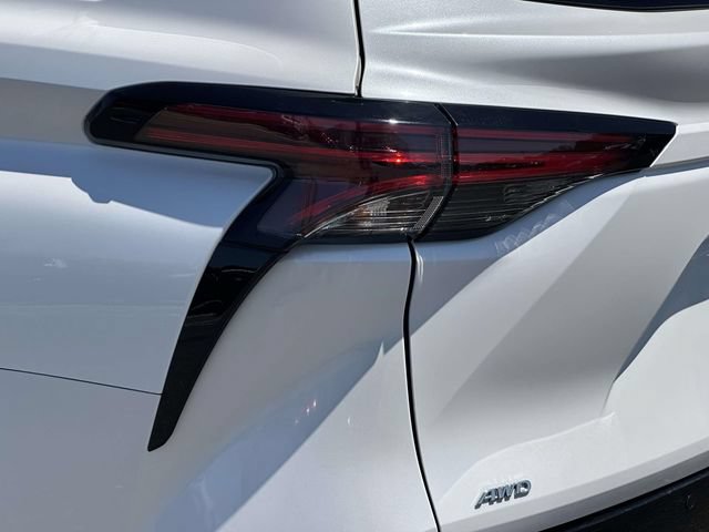 Used 2023 Toyota Sienna Limited AWD/4WD image 13