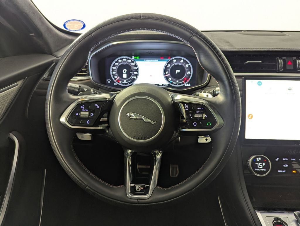Used 2022 Jaguar F-PACE SVR image 64