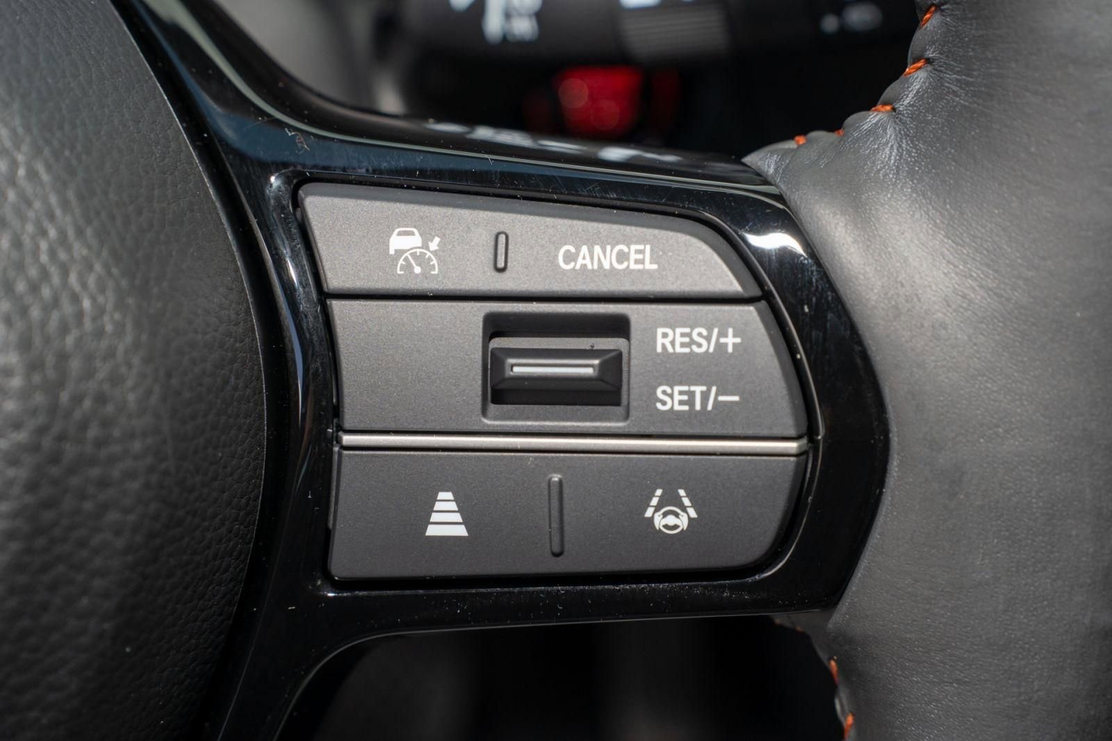 Certified 2024 Honda HR-V Sport image 32