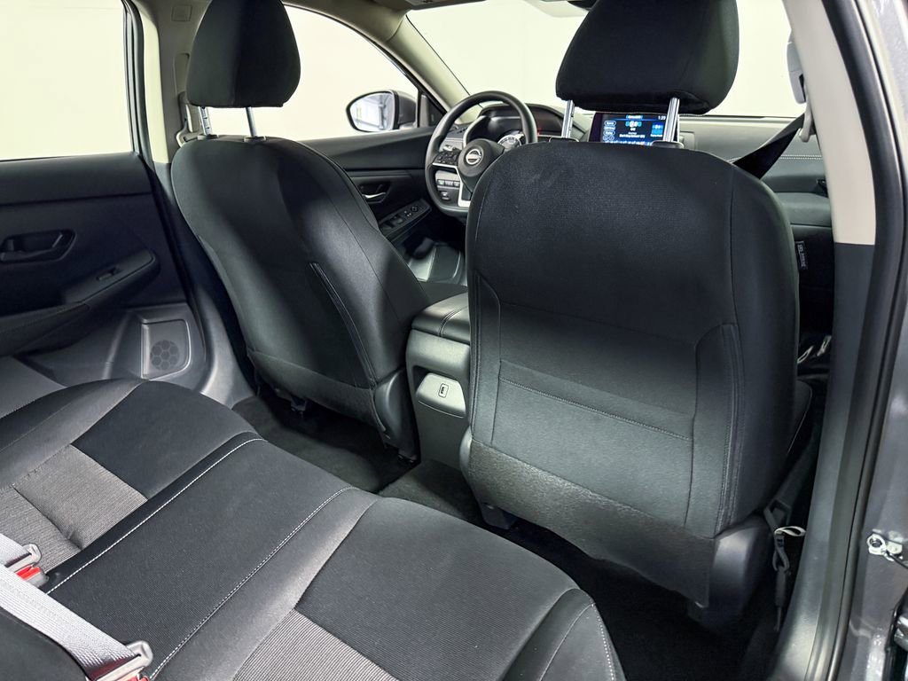 Certified 2025 Nissan Sentra SV image 38