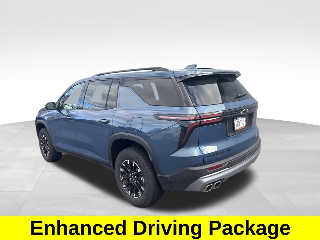 Used 2024 Chevrolet Traverse Z71 w/ Enhanced Driving Package image 3