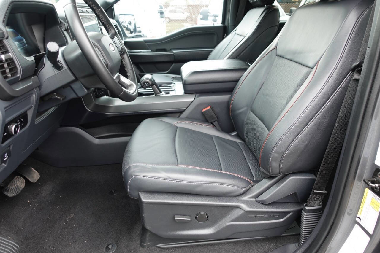 Used 2024 Ford F150 XLT w/ XLT Black Appearance Package image 19