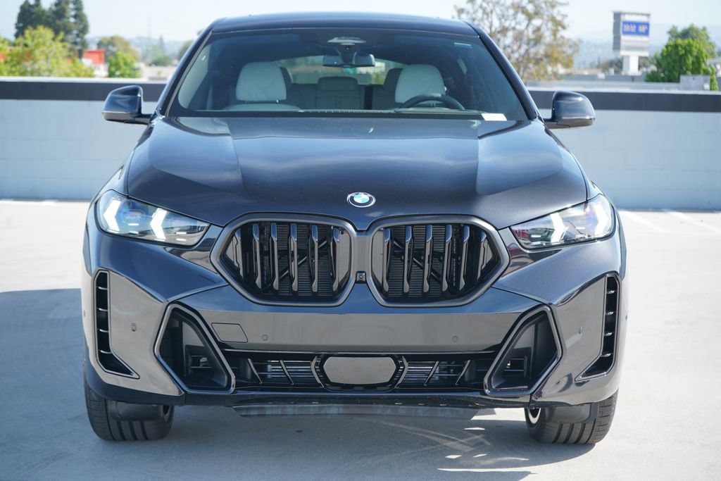 New 2026 BMW X6 xDrive40i w/ Climate Comfort Package image 2