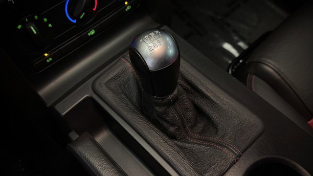 Used 2007 Ford Mustang Shelby GT500 RWD image 10