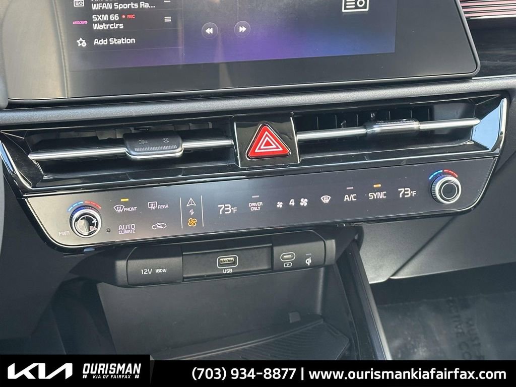Used 2024 Kia Niro EX w/ EX Cold Weather Package image 6