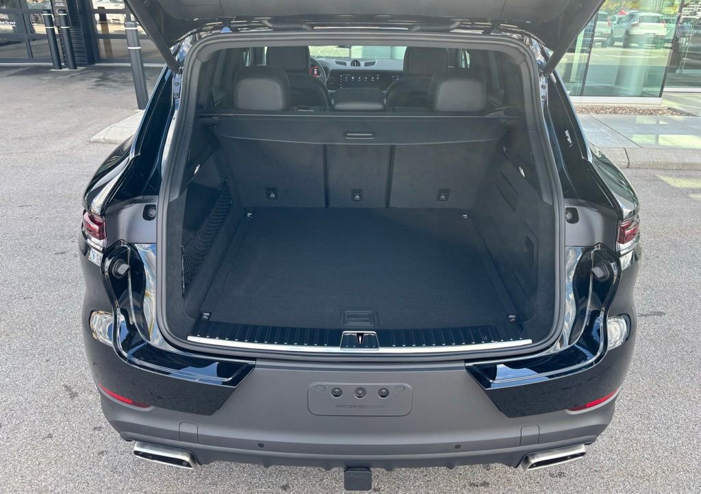 New 2026 Porsche Cayenne image 9