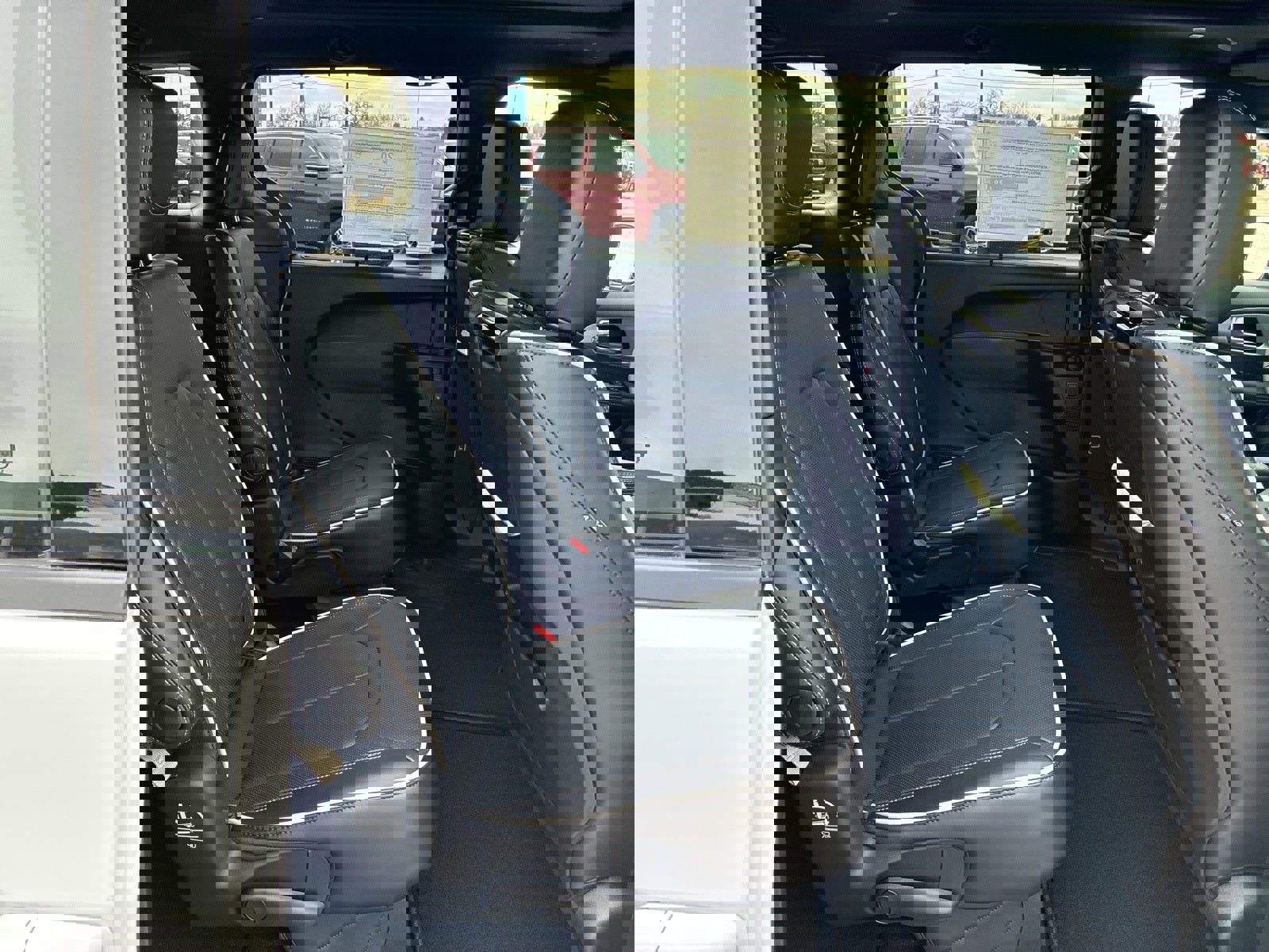 New 2026 Chrysler Pacifica Limited w/ Uconnect Theater Family Group image 22