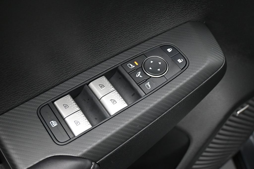New 2026 Mitsubishi Outlander SE FWD image 14