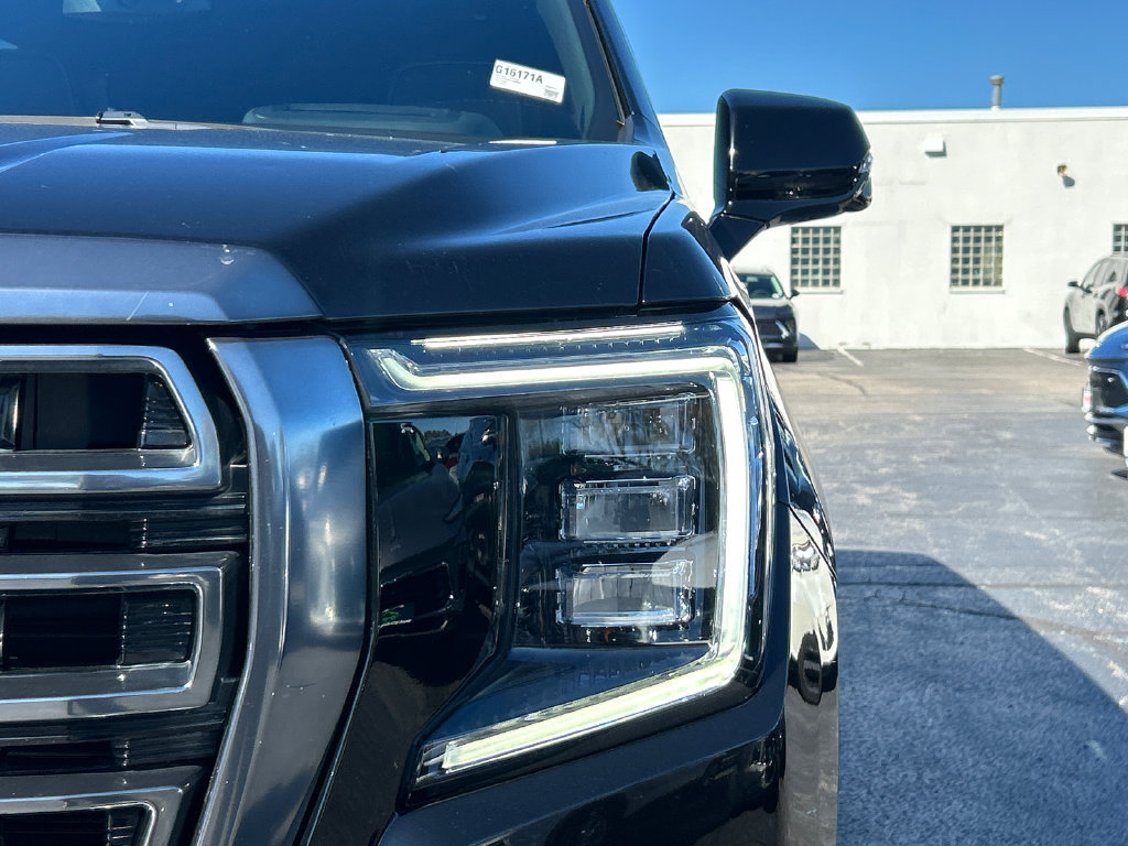 Certified 2023 GMC Yukon XL AT4 w/ AT4 Premium Package AWD/4WD image 12