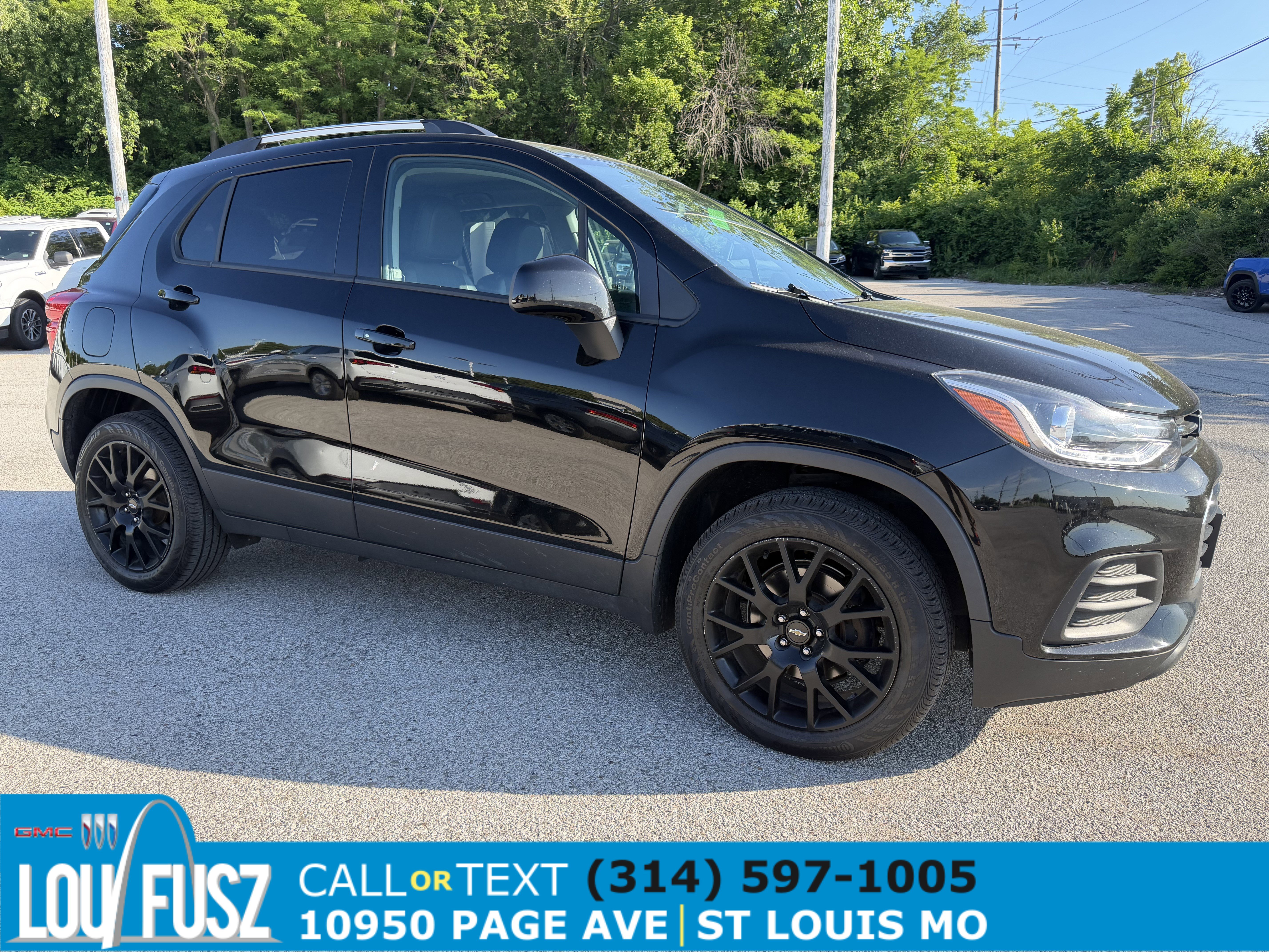 Used 2021 Chevrolet Trax LT w/ Midnight Edition AWD/4WD image 1