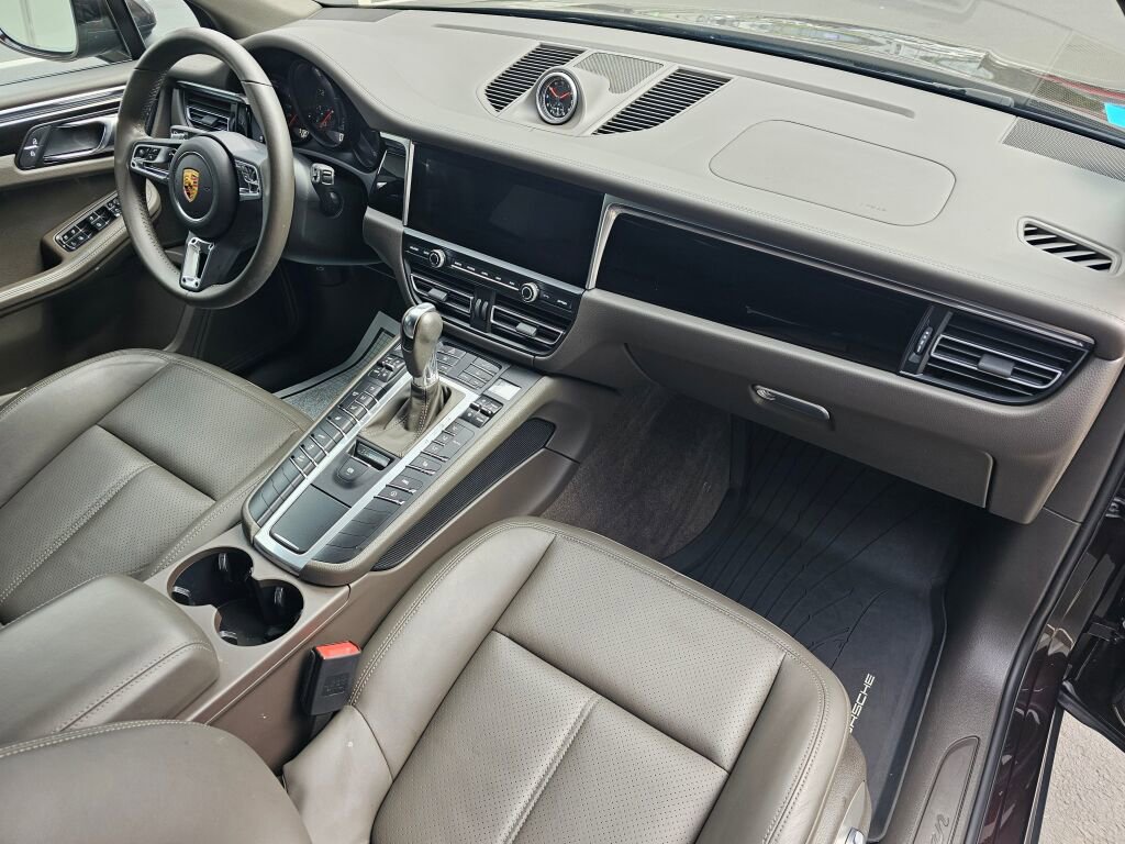 Used 2021 Porsche Macan AWD/4WD image 11