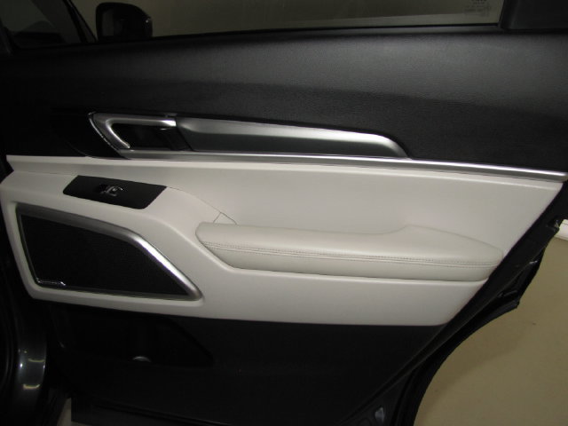 Used 2022 Kia Telluride S AWD/4WD image 43