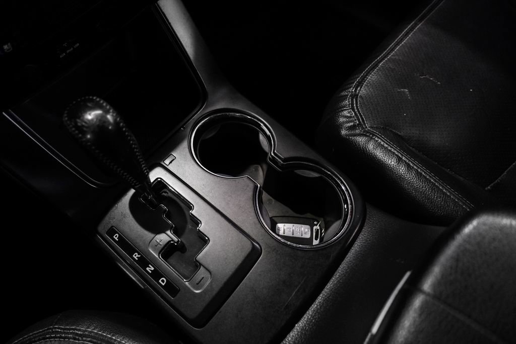 Used 2012 Kia Sorento EX w/ EX V6 Premium Pkg image 25