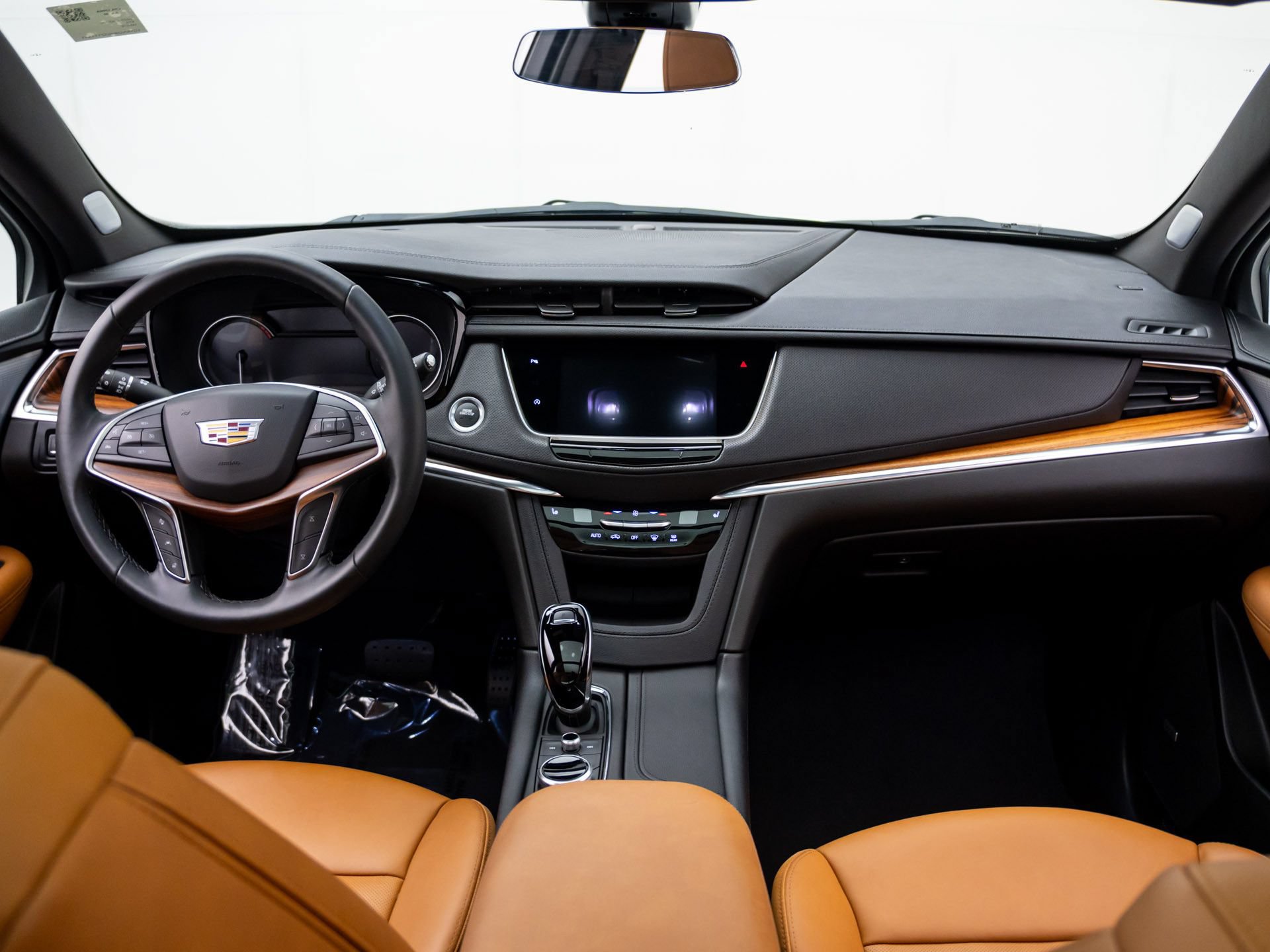 Certified 2025 Cadillac XT5 Premium Luxury AWD/4WD image 12