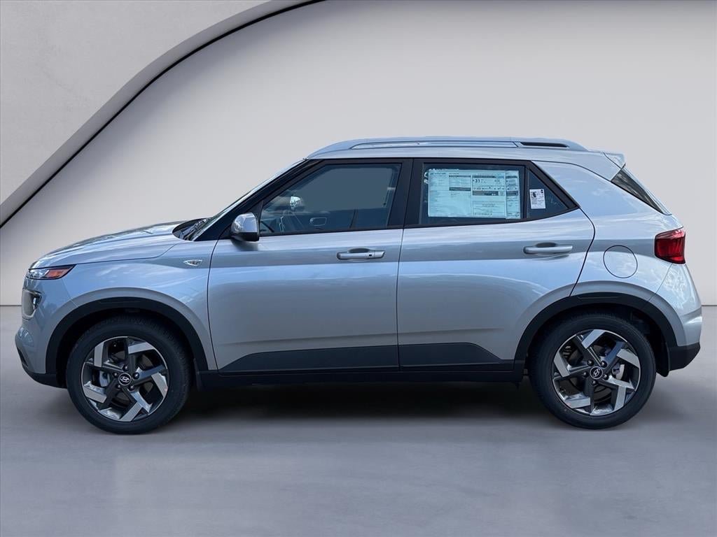 New 2026 Hyundai Venue SEL FWD image 2