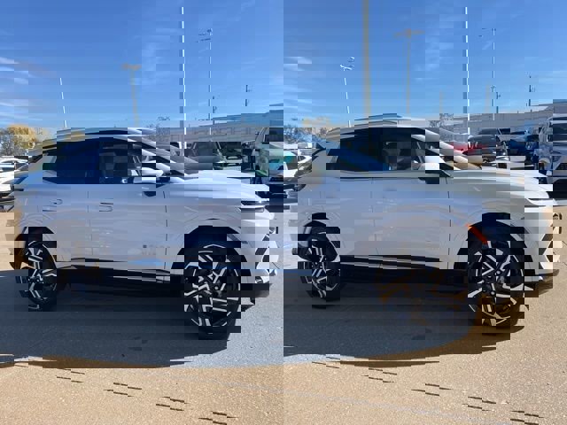 New 2026 Chevrolet Equinox EV LT w/ Convenience Package II image 2