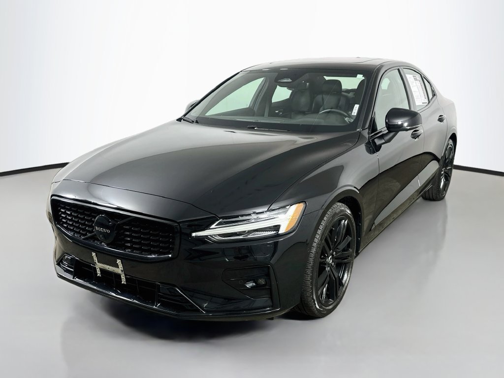 Used 2023 Volvo S60 B5 Plus FWD image 3
