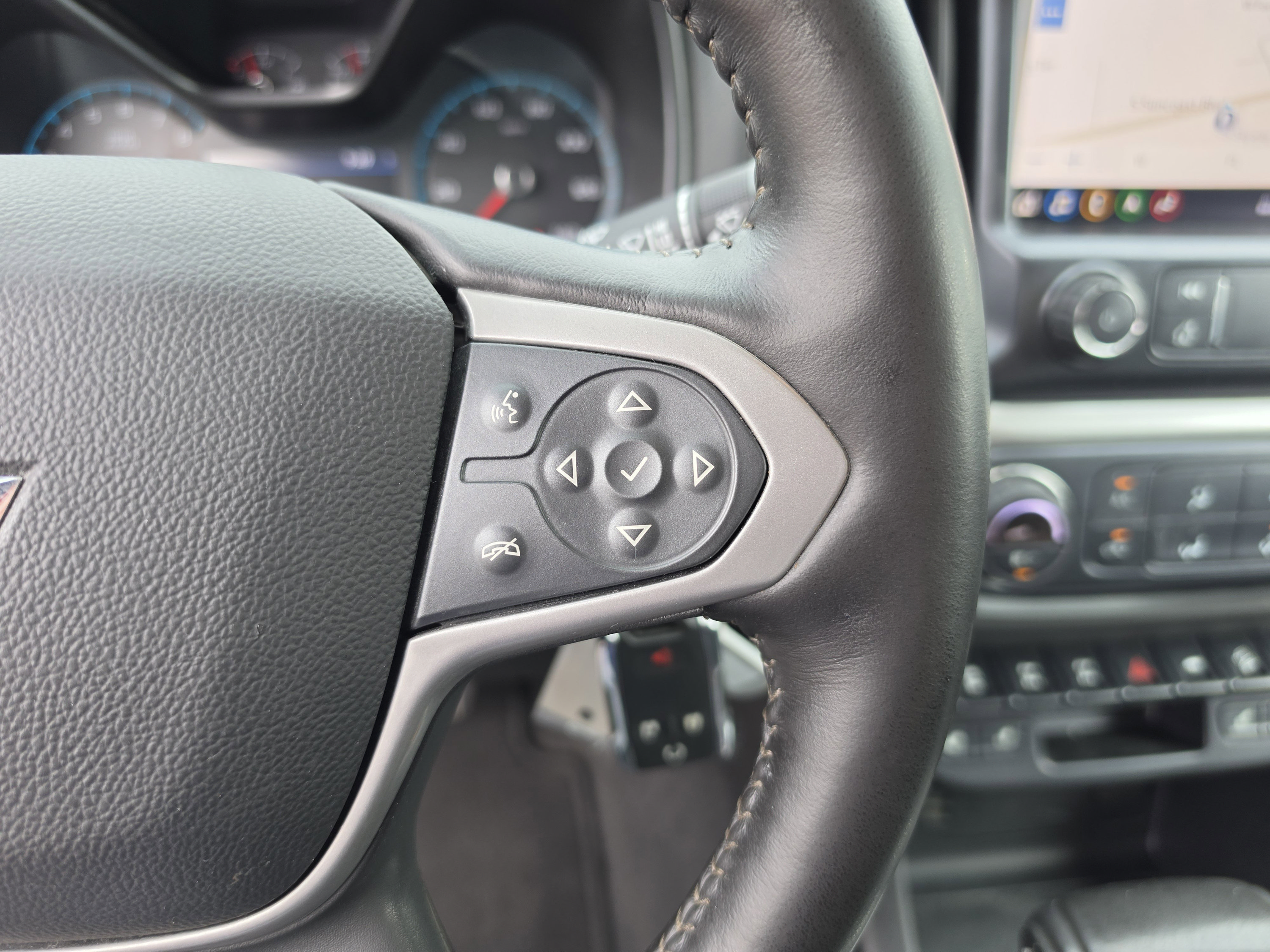 Used 2020 Chevrolet Colorado ZR2 AWD/4WD image 32
