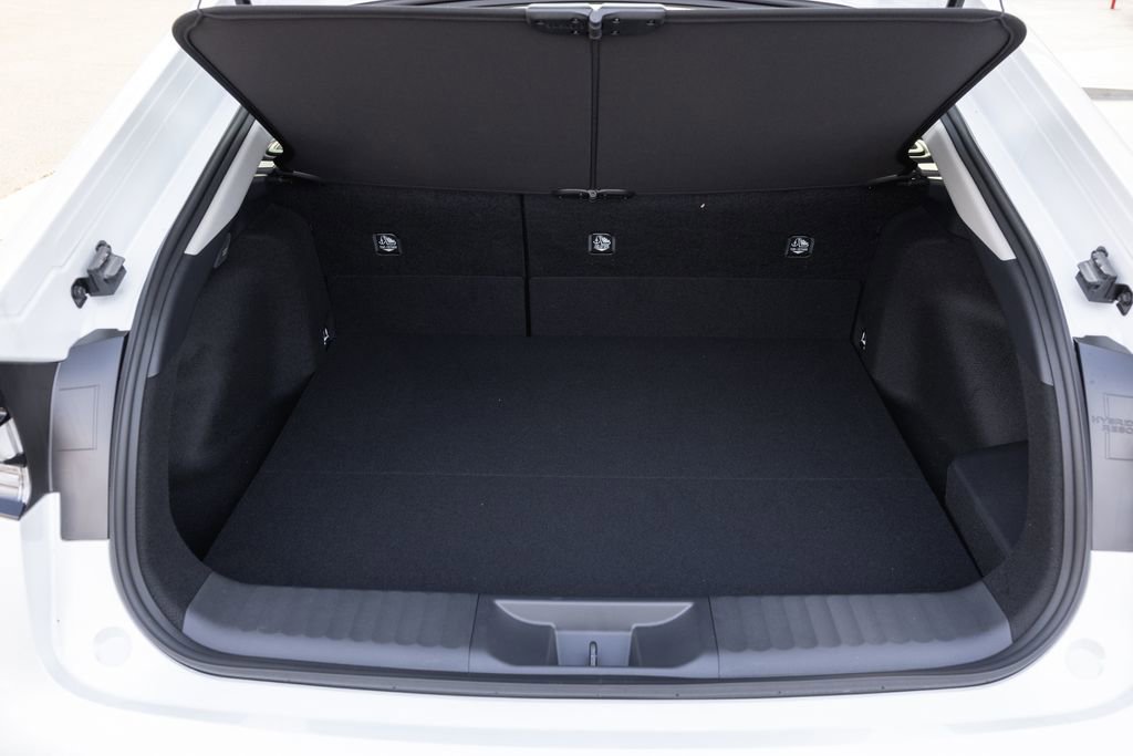 Used 2026 Toyota Prius Plug-In Hybrid image 8